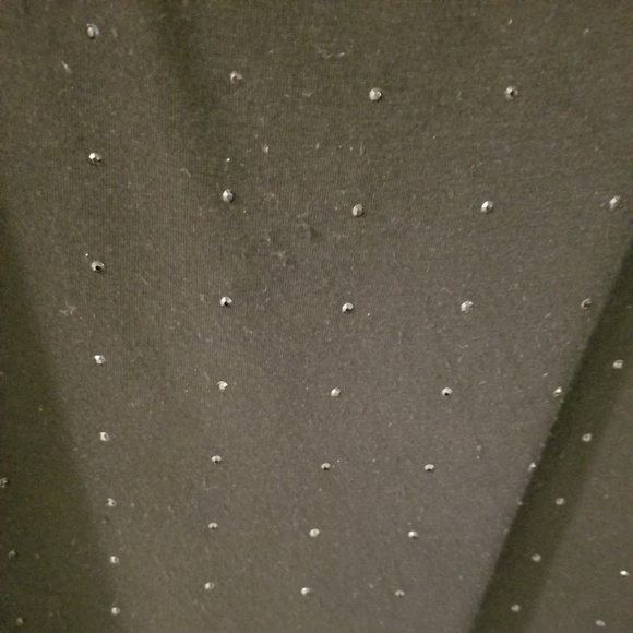 Top - Picture 2 of 3